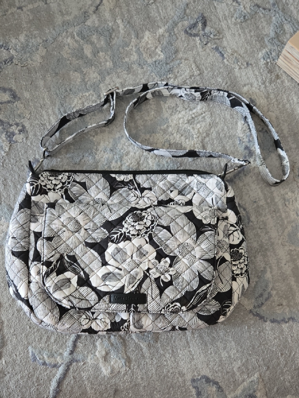 Vera Bradley Black & White Bedford Blooms Floral Quilted Crossbody Purse